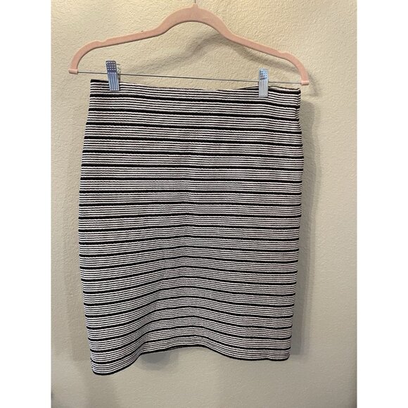 LOFT Dresses & Skirts - LOFT Pencil Skirt Womens Small Black & White Stripes Pull On‎ Office Career Work